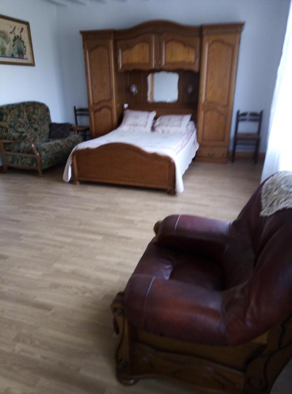 Katil atau katil-katil dalam bilik di les conillieres