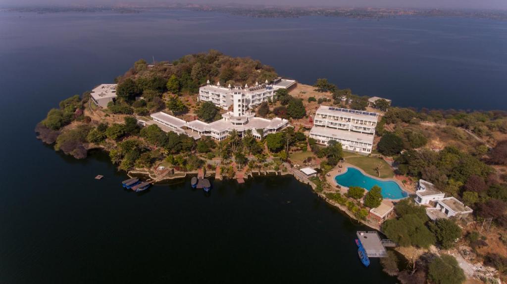 Gallery image of Jaisamand Island Resort in Udaipur