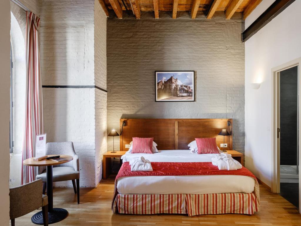 Ghent River Hotel - Deluxe Double Or Twin Room
