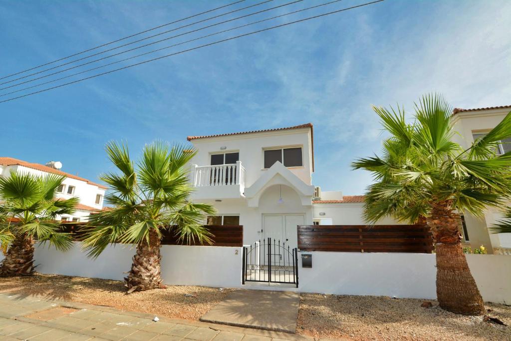Nissi Palms Villa