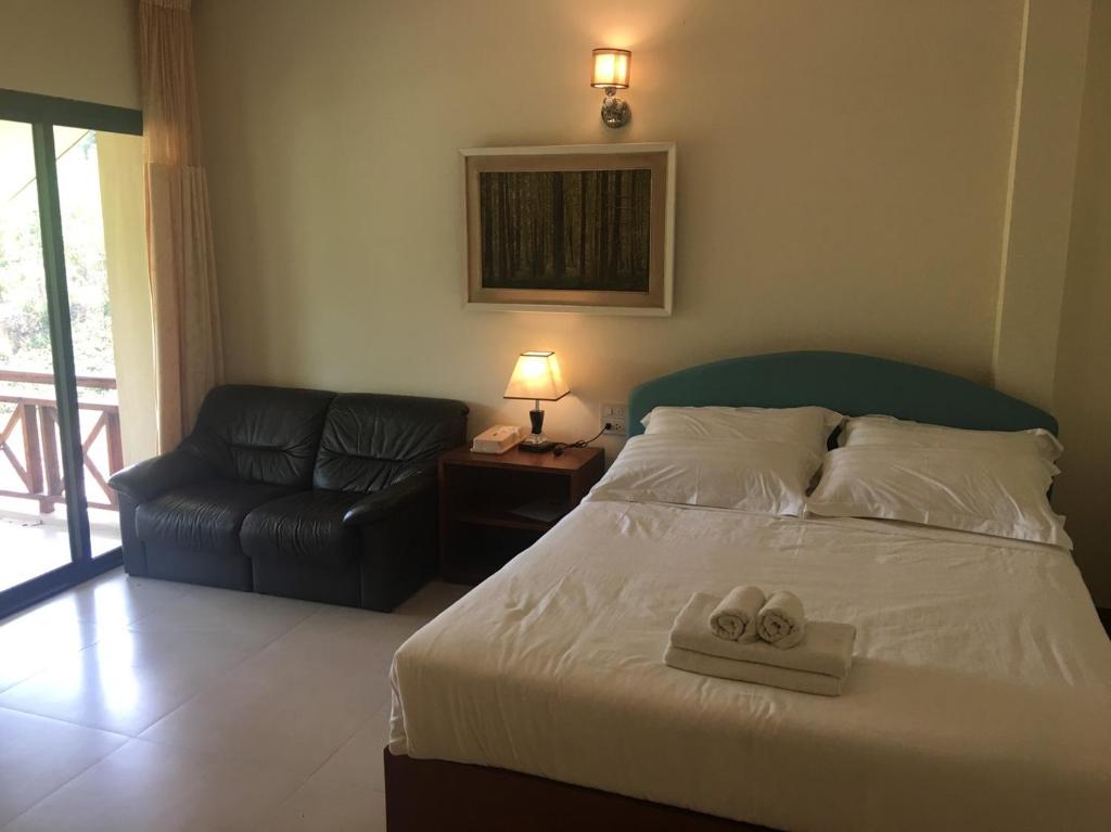 Mamaungpaa Hill resort - King Room Met Uitzicht Op De Bergen