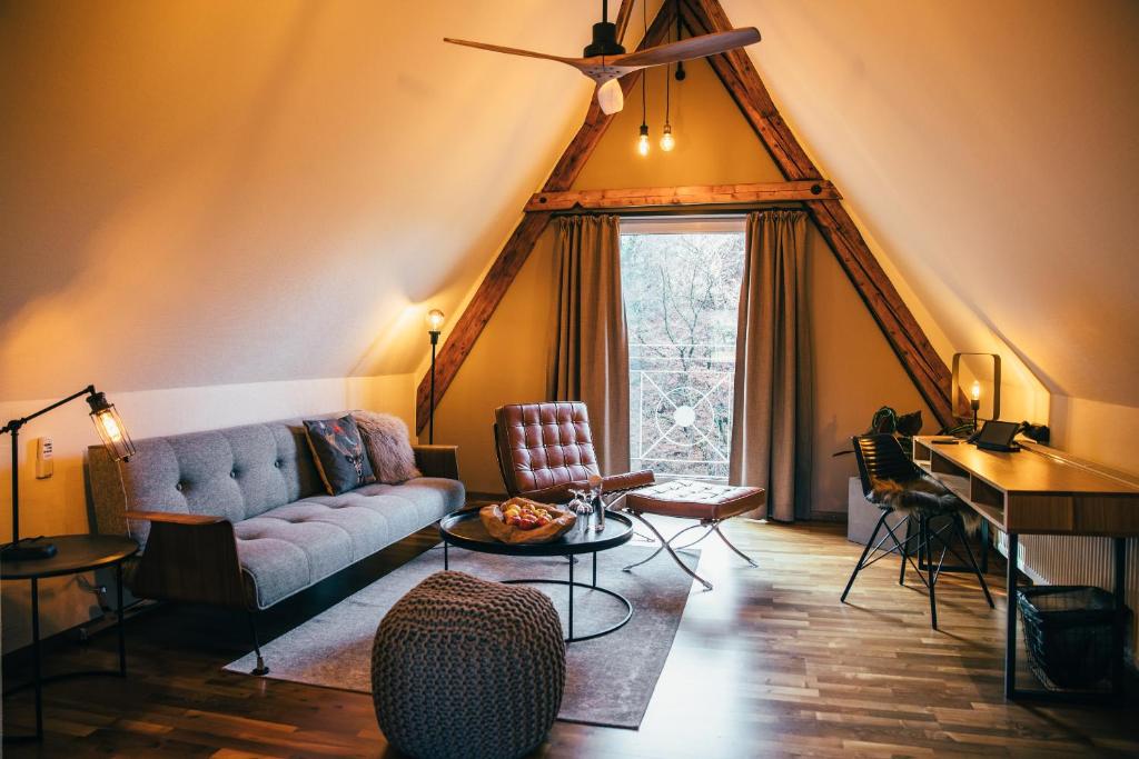 Posezení v ubytování Boutique-Hotel Bayerischer Hof