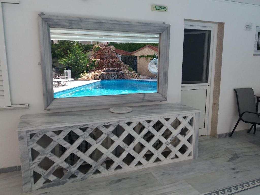 Bazén v ubytování Pegasus Hotel nebo v jeho okolí