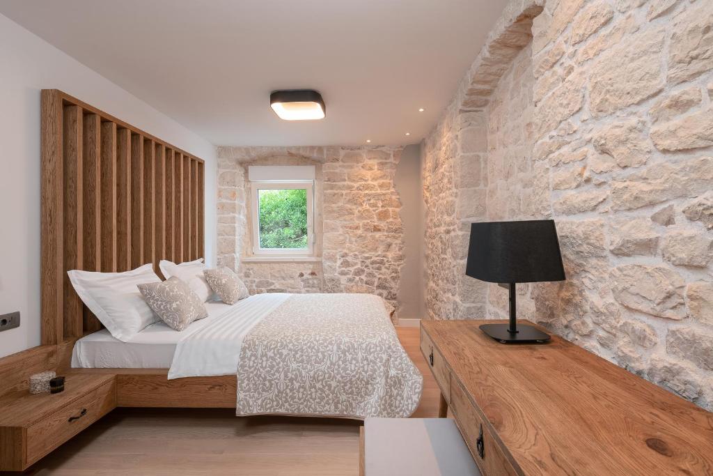 Rúm í herbergi á Villa Basca
