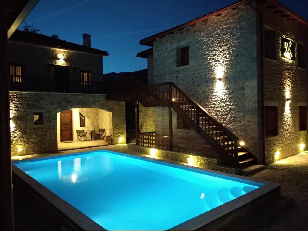 Bazén v ubytování Elafos Spa Hotel nebo v jeho okolí
