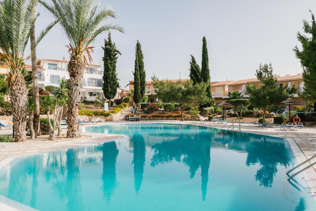 Regina Gardens 2 Bedroom Sea View Flat in Paphos, Paphos (updated