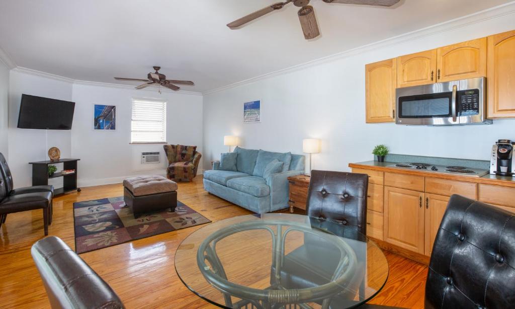 The Cabana Inn Key West - Adult Exclusive - Cabana Loft Suite