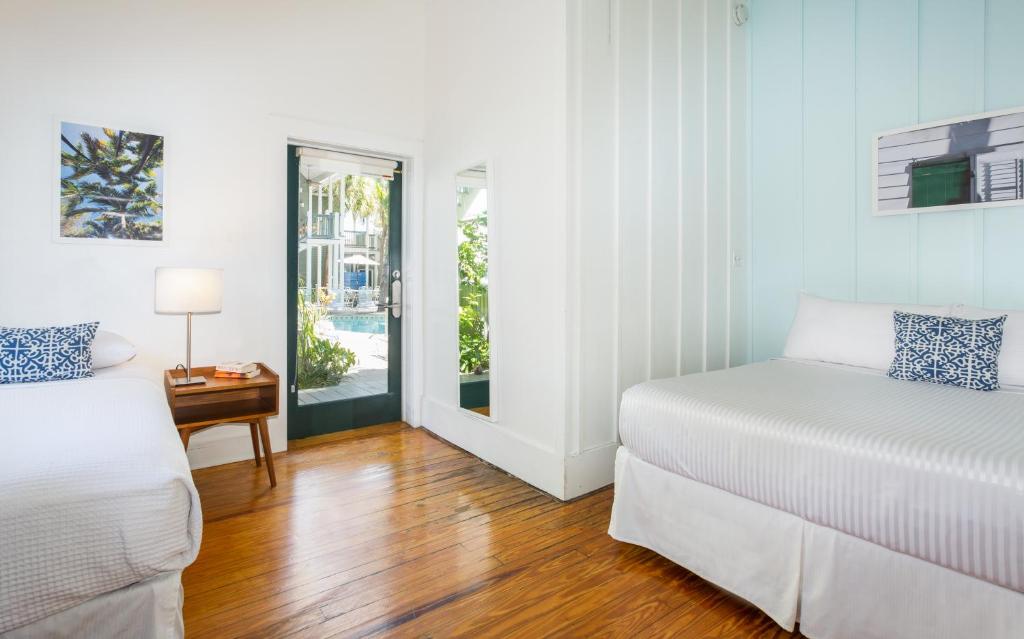 The Cabana Inn Key West - Adult Exclusive - Cabana Queen Room Met Een Tweelingbed
