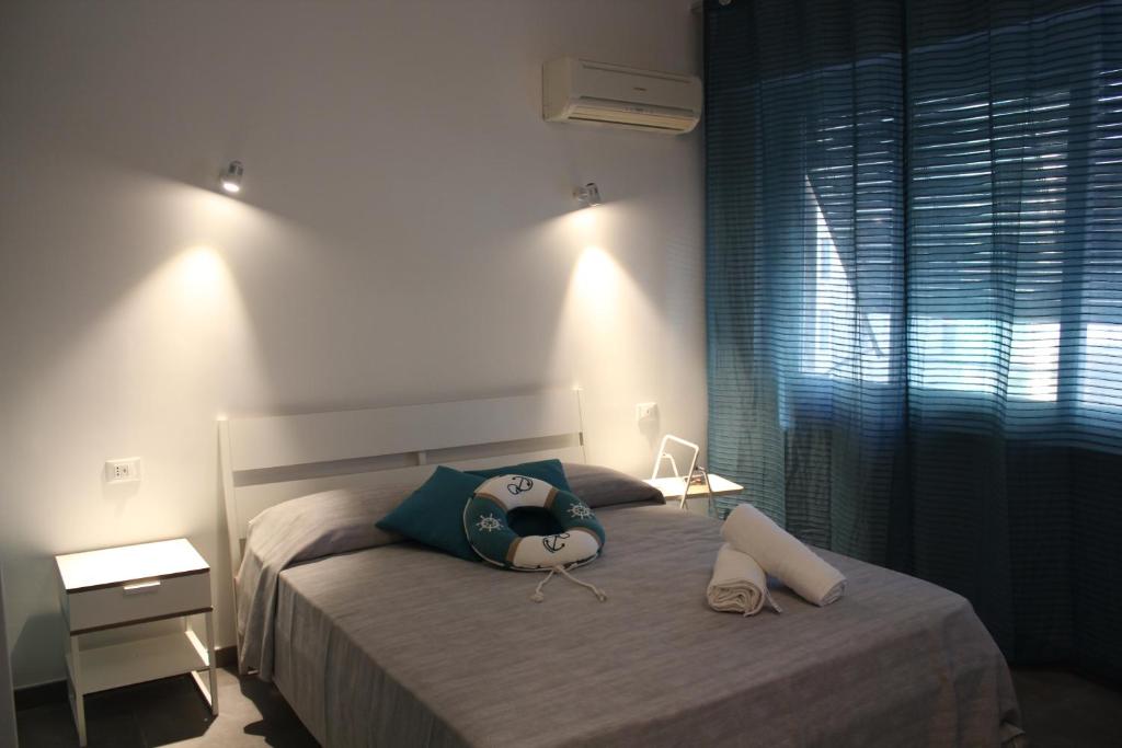 LA FINESTRA SUL PORTO - 18