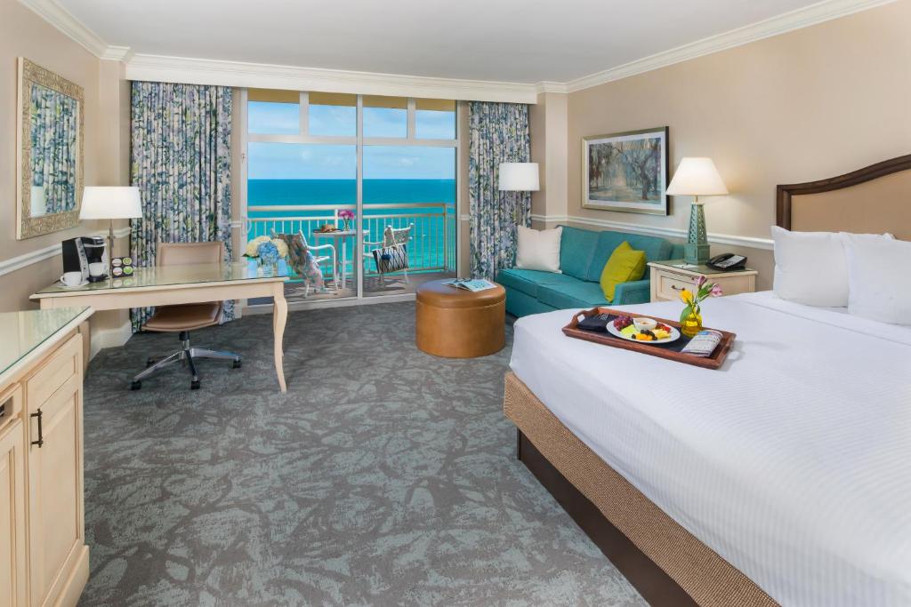 The Shores Resort & Spa - 