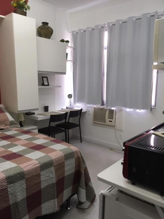 Postel nebo postele na pokoji v ubytování Cosy studio in Copacabana
