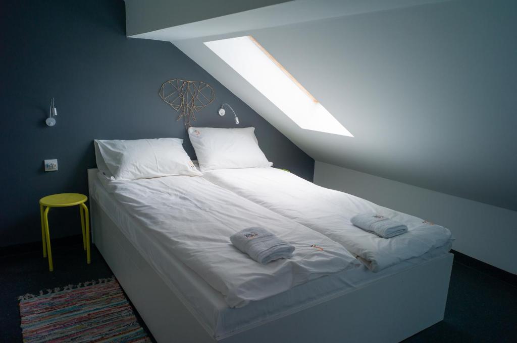 Good People Design Hostel - Chambre Familiale Avec Salle De Bains Commune