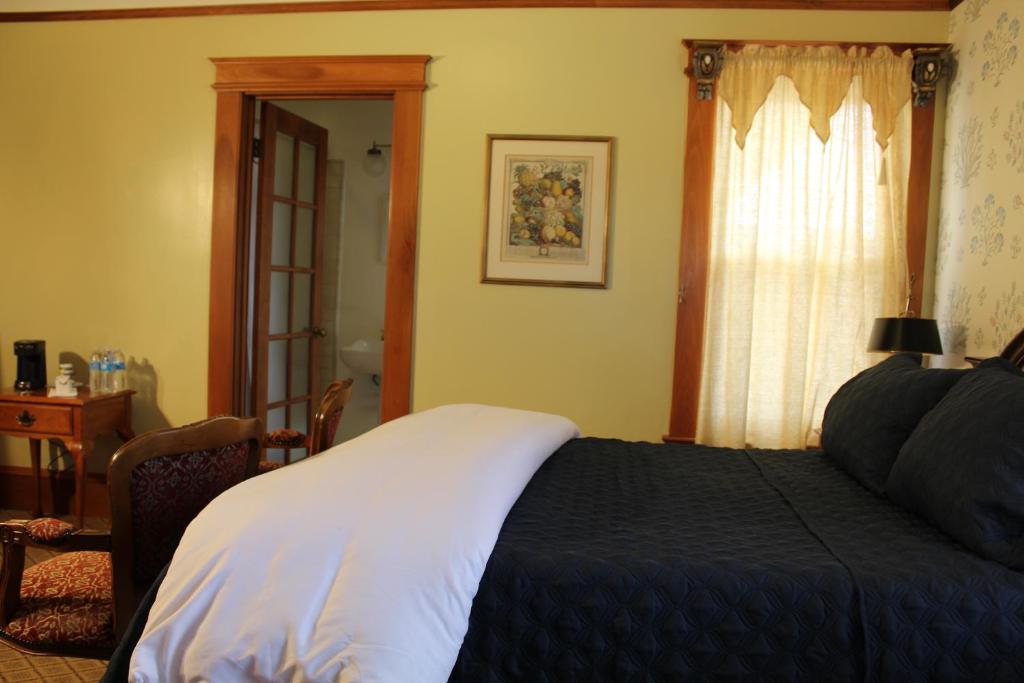 Pacific Grove Inn - Salle De Reine