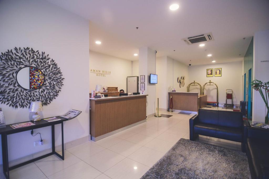 Vstupní hala nebo recepce v ubytování Aman Hills Hotel