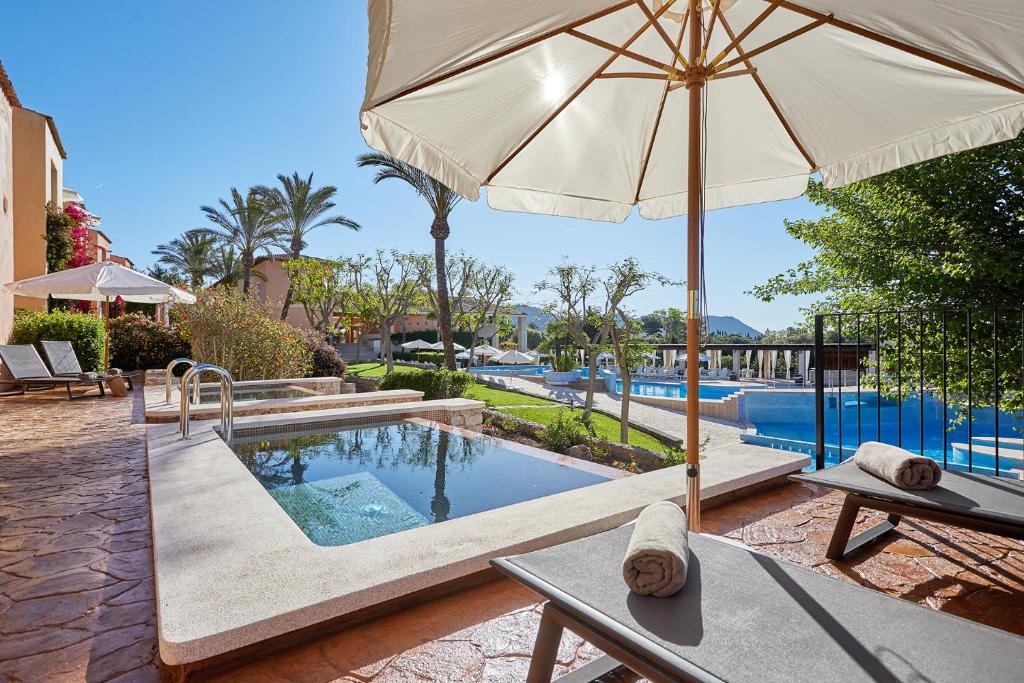Hồ bơi trong/gần Pula Suites Boutique Resort