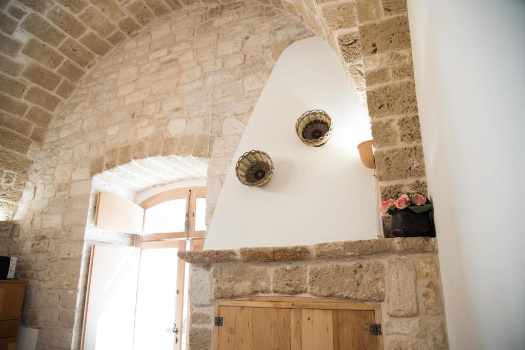 Zdjęcie z galerii obiektu Piazza Duomo - Medieval Puglia's House w mieście Giovinazzo