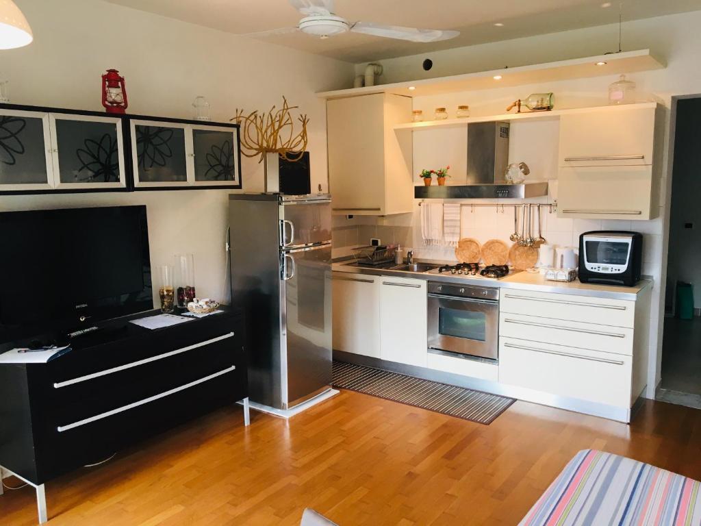 Kuchyňa alebo kuchynka v ubytovaní Ledonia Apartment