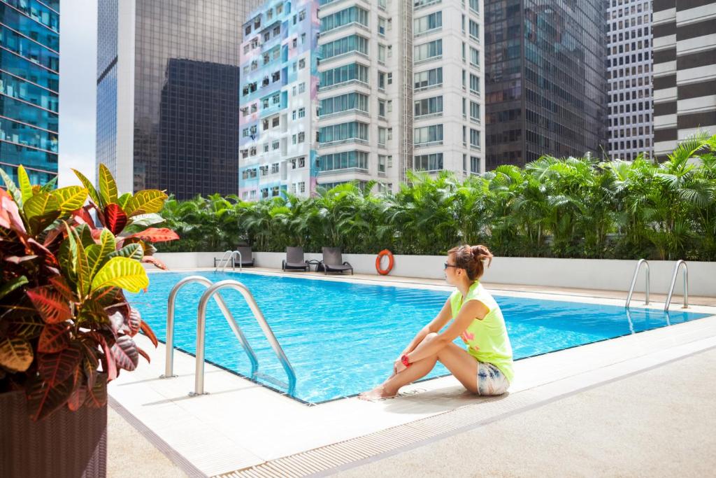 Bazén v ubytování Novotel Century Hong Kong nebo v jeho okolí