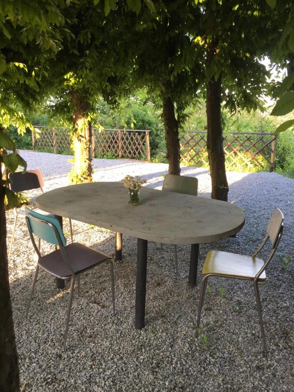 Vonkajšia záhrada v ubytovaní Happy hill - appartamento Bambù- natura e relax