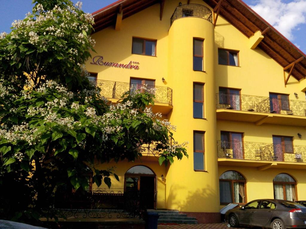 Pensiunea Ruxandra - Housity