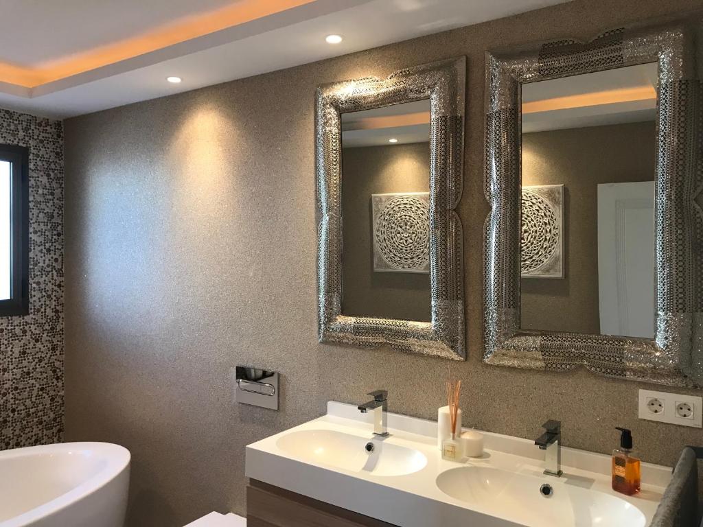 Kúpeľňa v ubytovaní Luxury Loft Malaga Torremolinos Sol