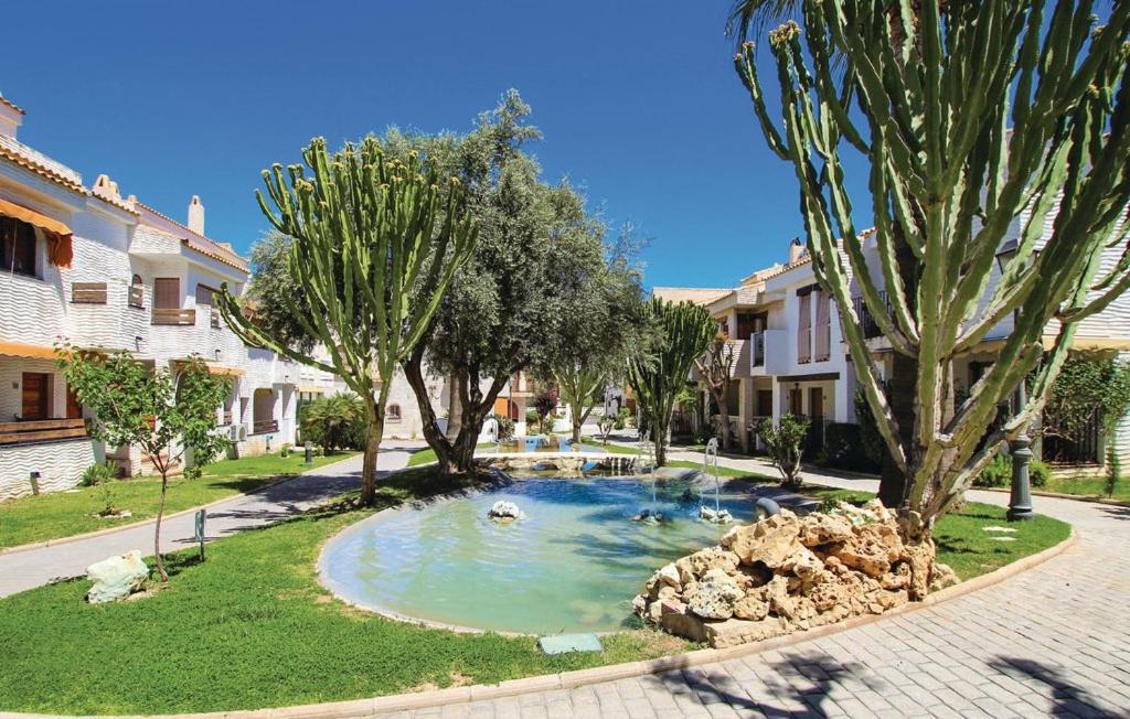 Looking For Paradise, Gran Alacant – Updated 2023 Prices