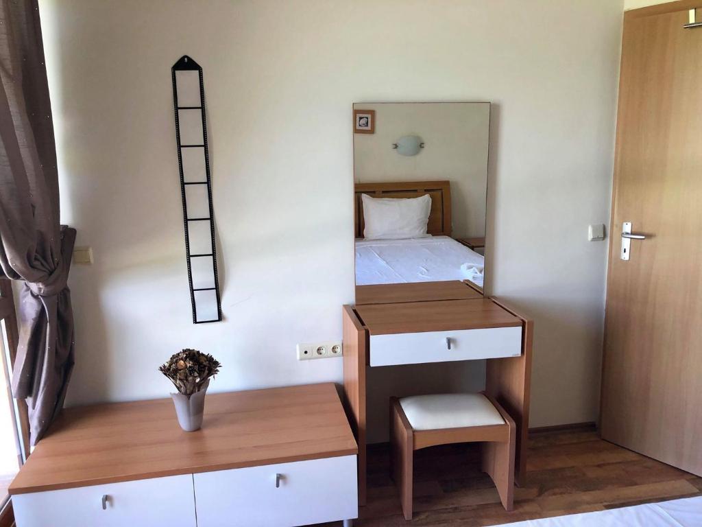 Oasis Beach Apartments Kamchia - Apartamento De Dos Dormitorios Con Literas