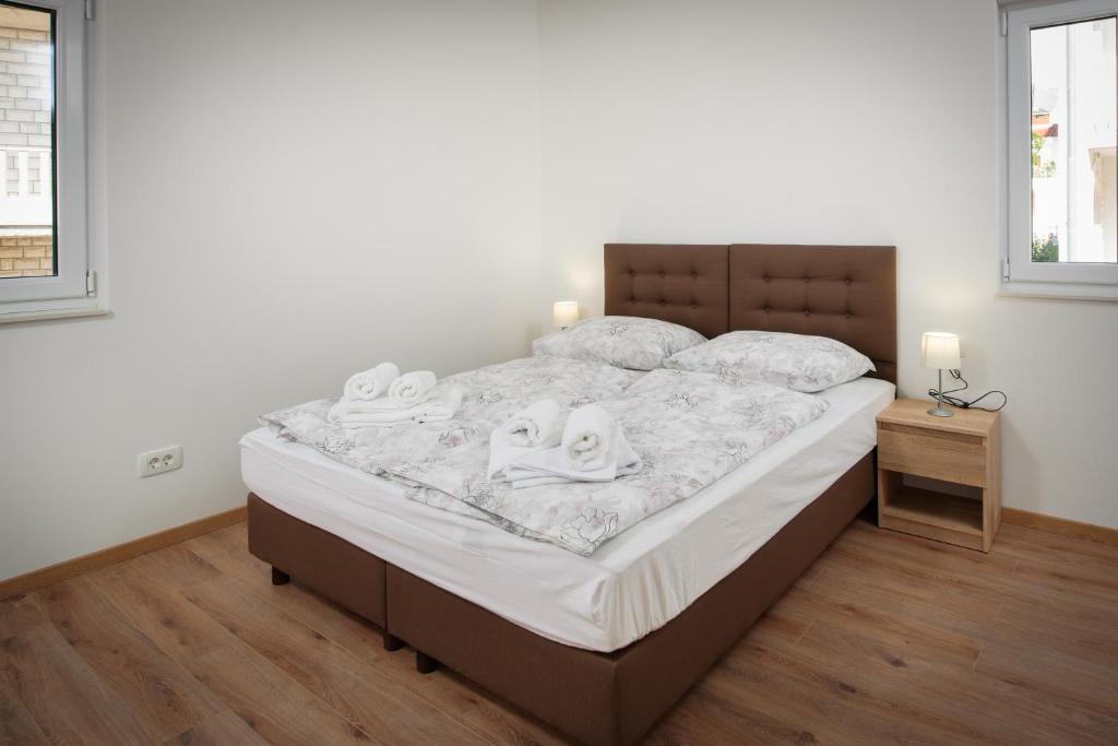Postel nebo postele na pokoji v ubytování NERA lux apartment