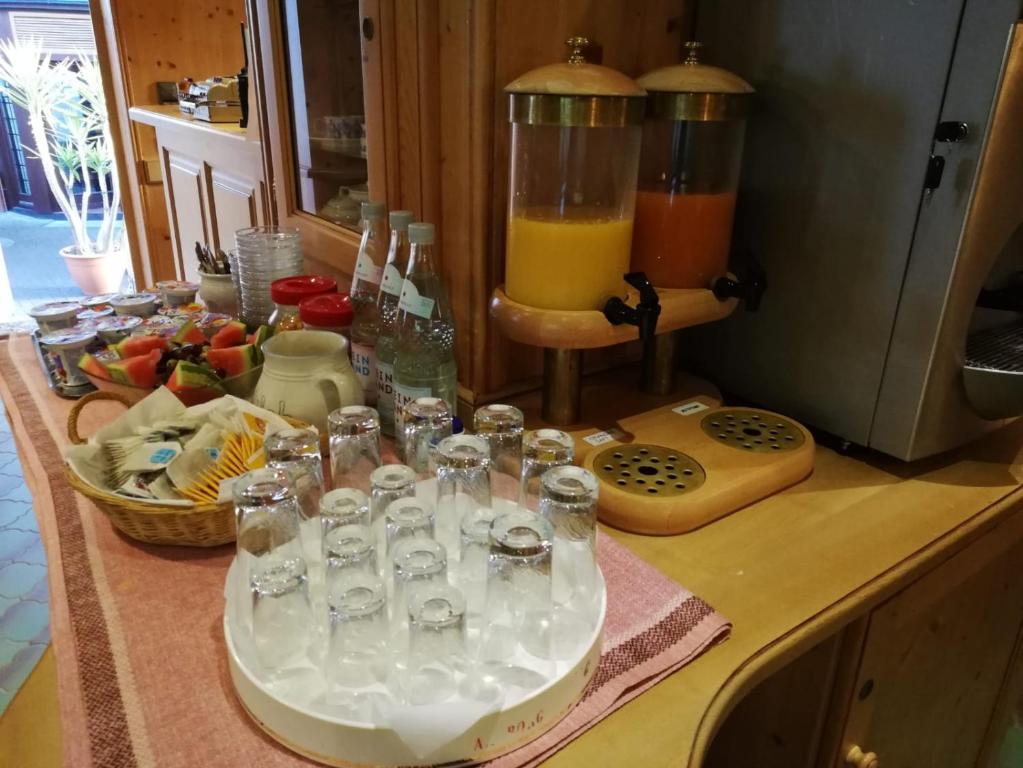 Jídlo v hotelu nebo okolí