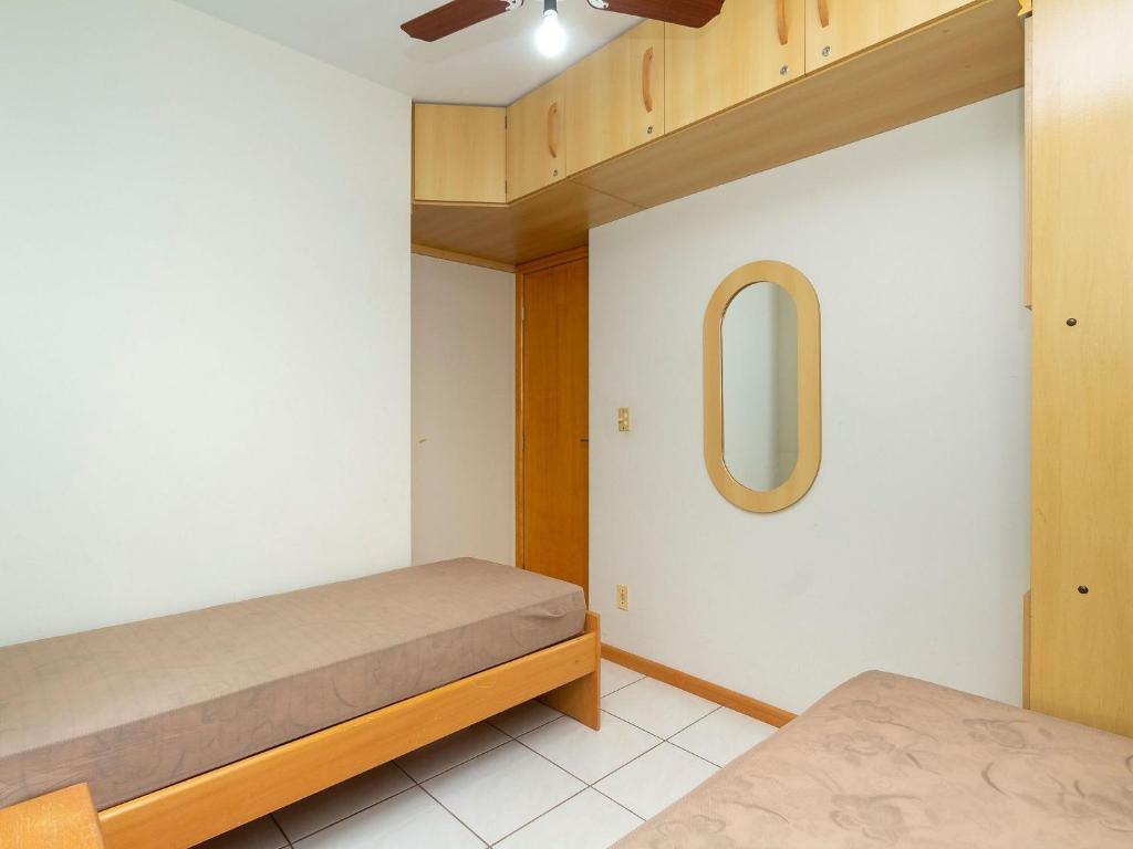  Aluguel de Apartamento 3 quartos sendo 1 suíte para 7 pessoas à 150 metros do mar em Bombas