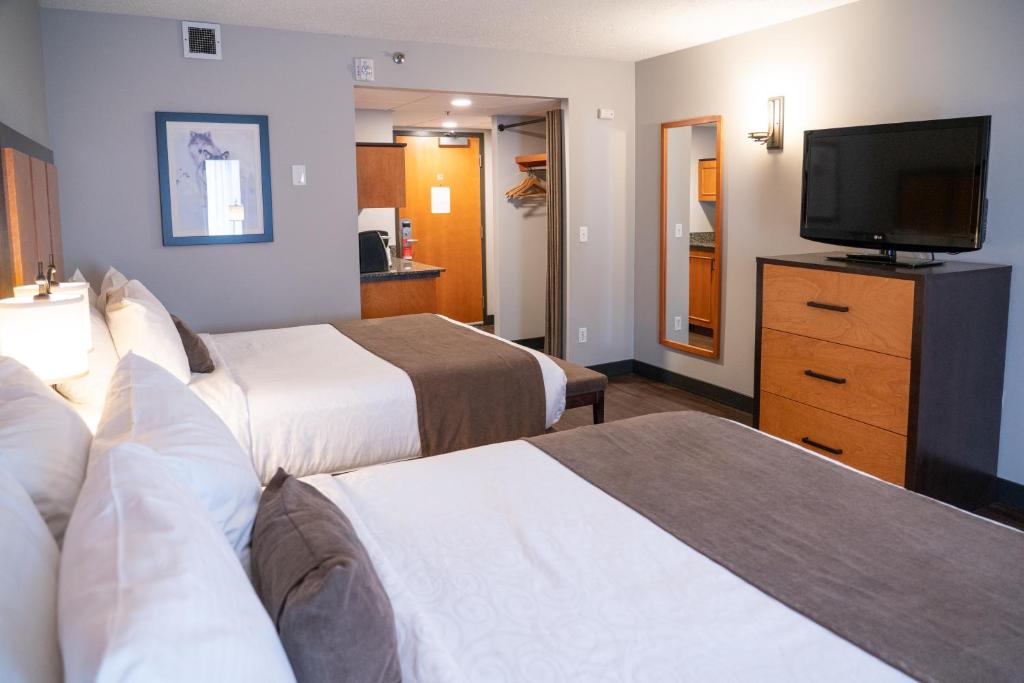 Pocaterra Inn & Waterslide - Resim 25