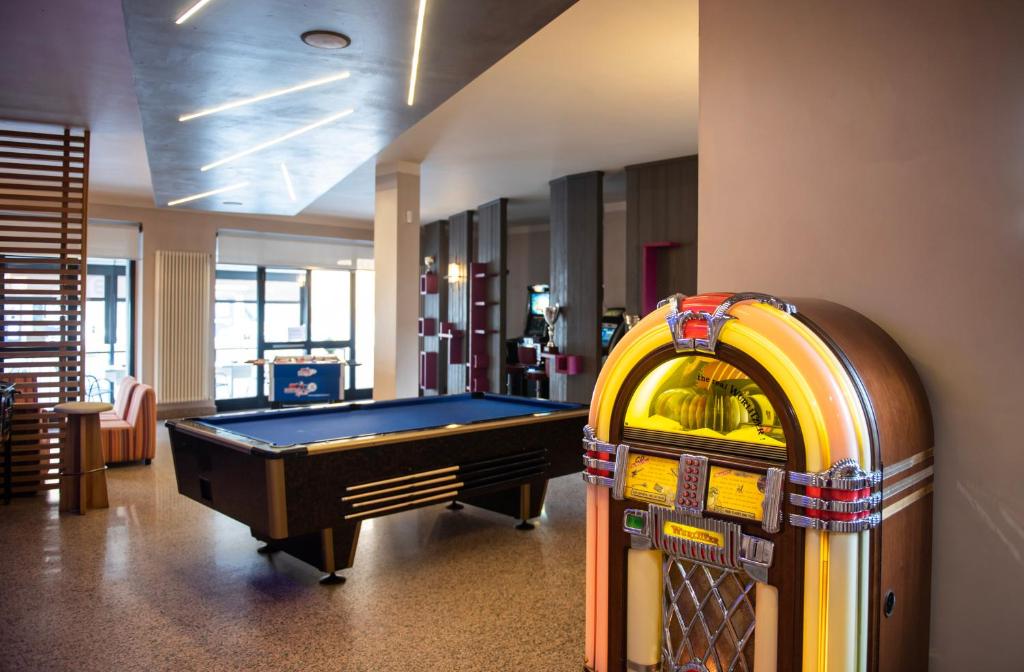 Biliár nebo kulečník v ubytování HOTEL - BAR DA NATALE
