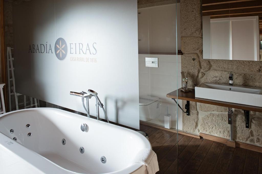 Casa Rural Abadia Eiras - Camera Queen Con Vasca Idromassaggio