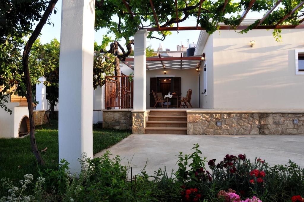Anna 's House - Garden Cottage in Kissamos