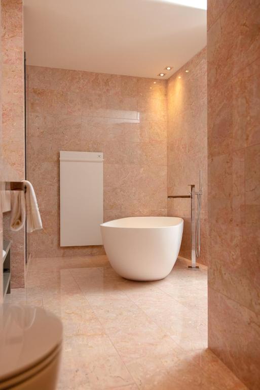 Kylpyhuone majoituspaikassa Hotel Gabbani