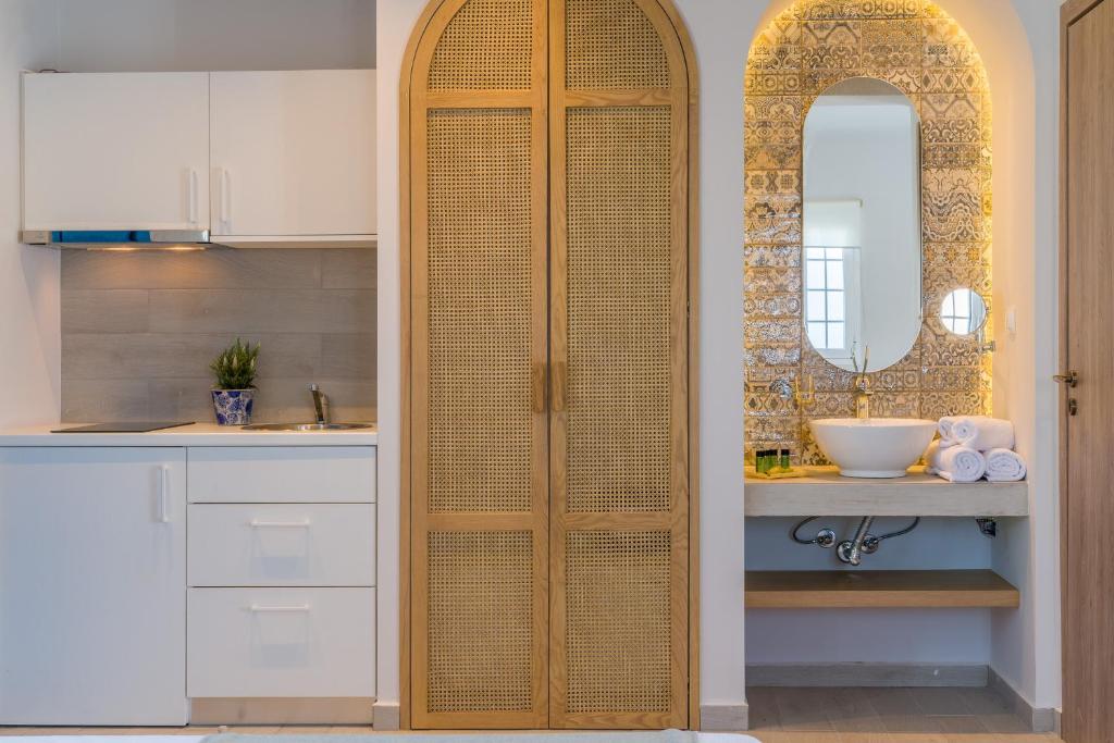 Romantica Hotel Apartments - 12