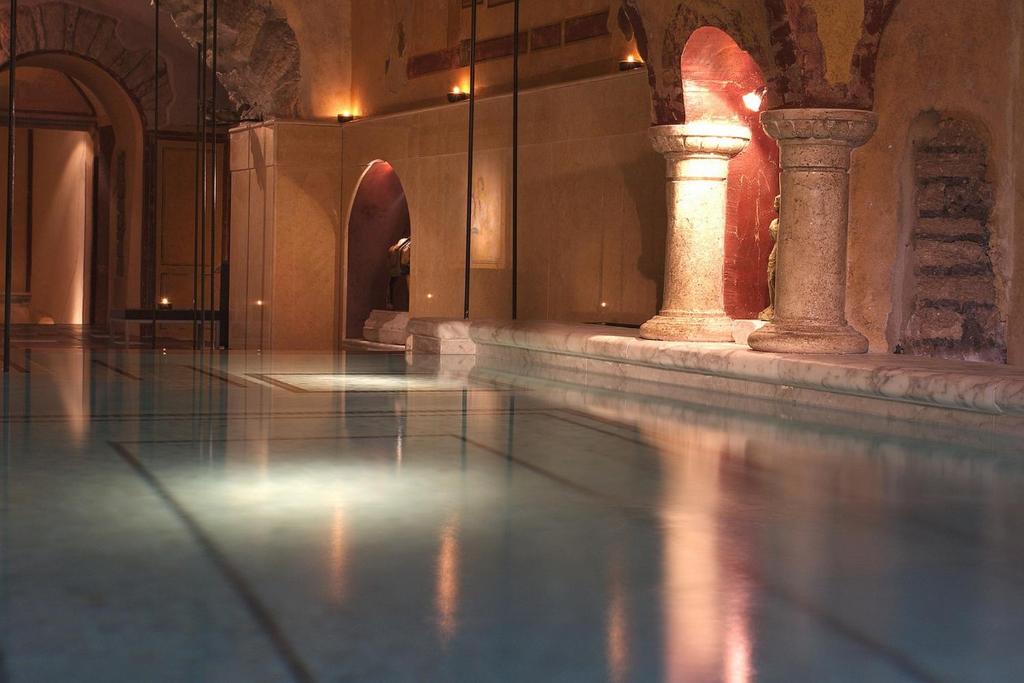 Bazén v ubytování Residenze Gregoriane - Residenza d'Epoca nebo v jeho okolí
