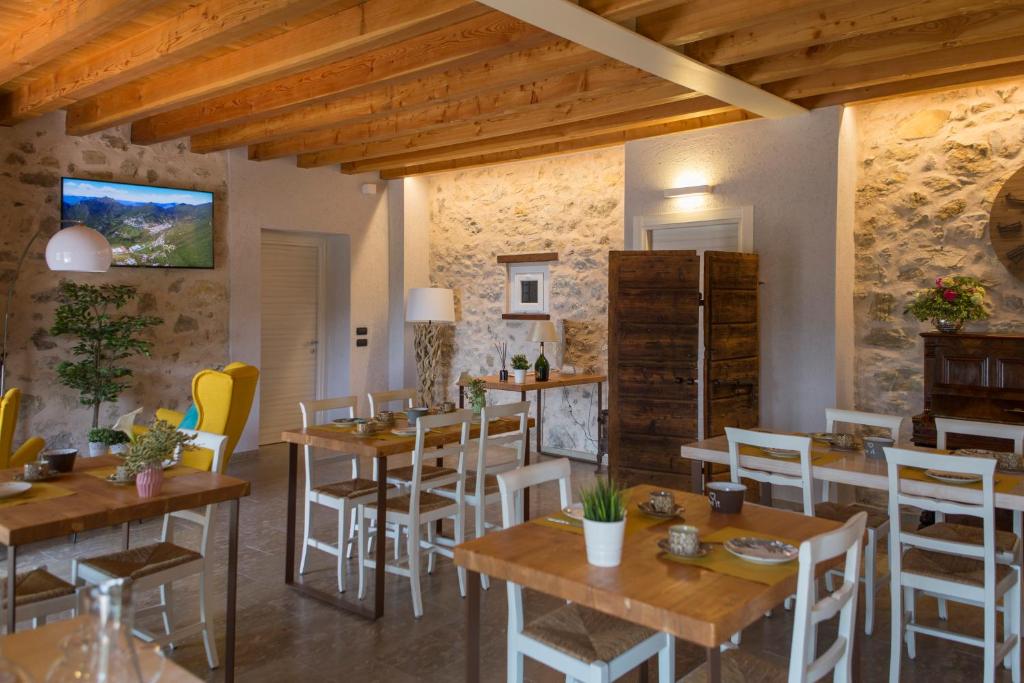 TV a/nebo společenská místnost v ubytování Agriturismo Casarai