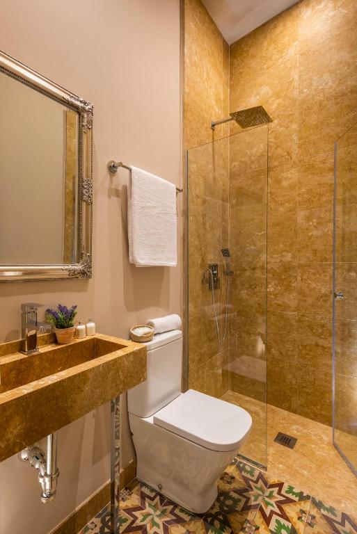 Koupelna v ubytování Imperial Luxury & Modern Apartment