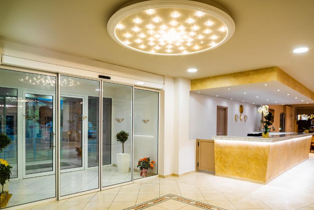 Fotografie z fotogalerie ubytování CNic Gemini Hotel v destinaci Mesongi