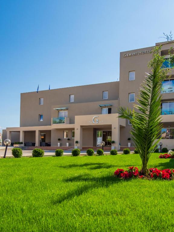 Zahrada ubytování CNic Gemini Hotel