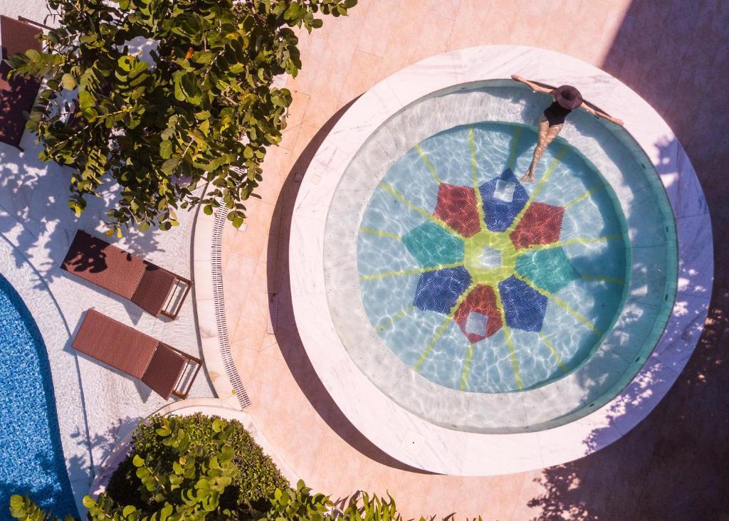  Vogal Luxury Beach Hotel & SPA