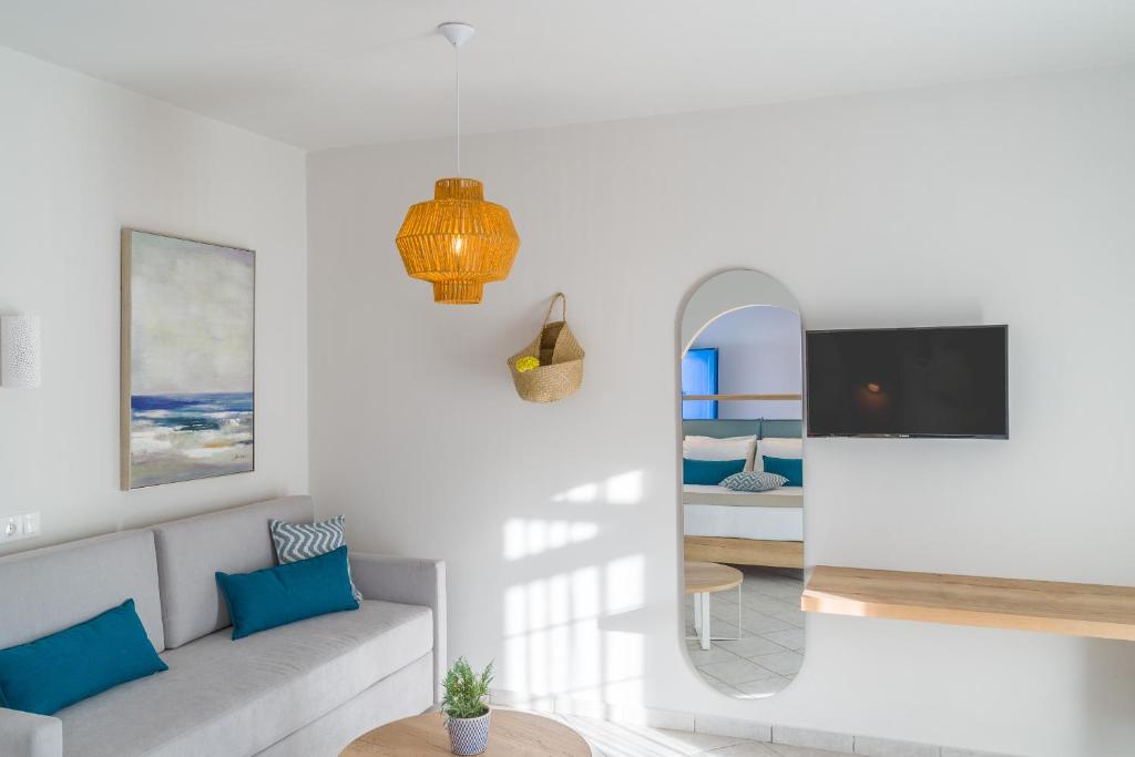 Romantica Hotel Apartments - 4