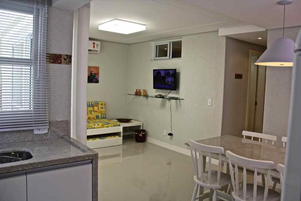  Apartamento 32 RISC - Apartamento 32 RISC Saída Direto na Praia