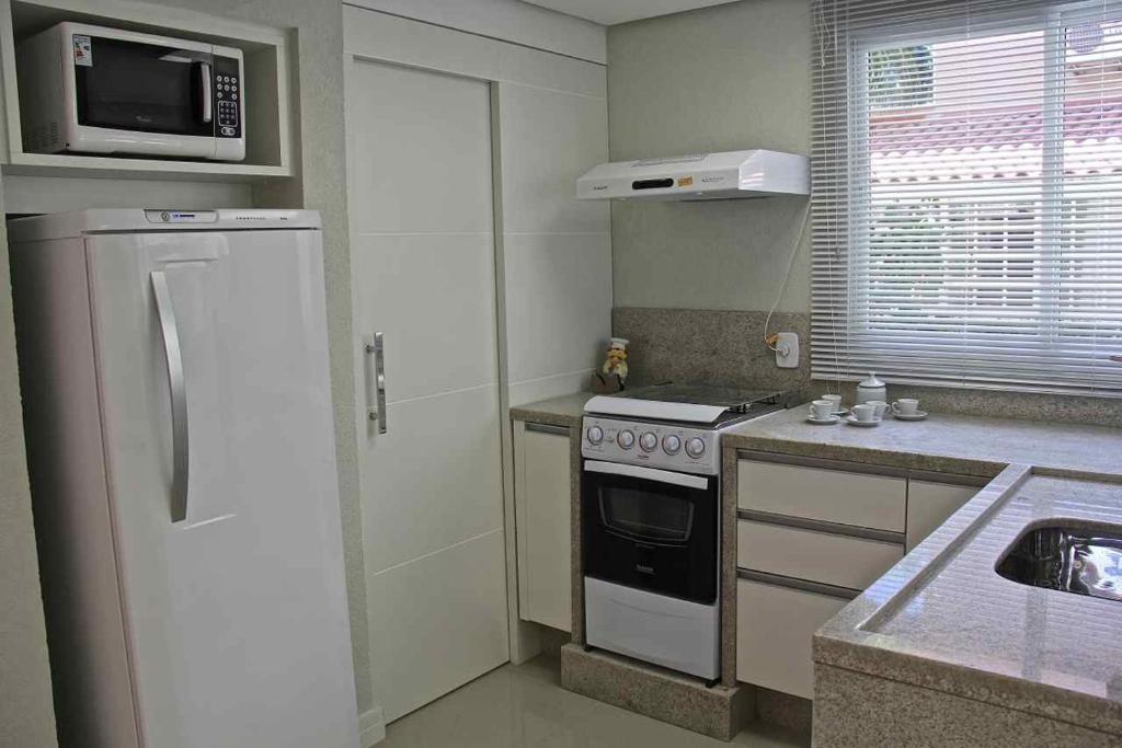  Apartamento 32 RISC - Apartamento 32 RISC Saída Direto na Praia
