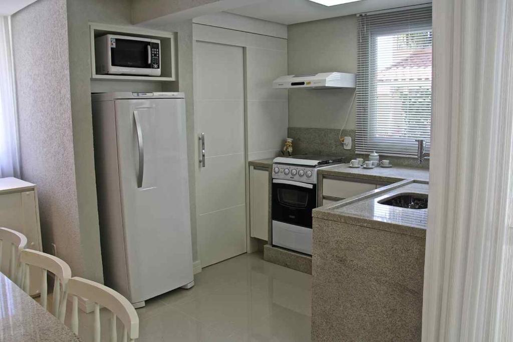  Apartamento 32 RISC - Apartamento 32 RISC Saída Direto na Praia