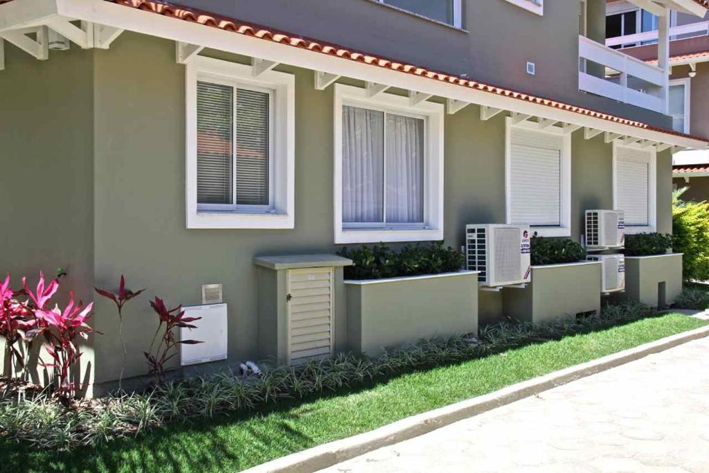  Apartamento 32 RISC - Apartamento 32 RISC Saída Direto na Praia
