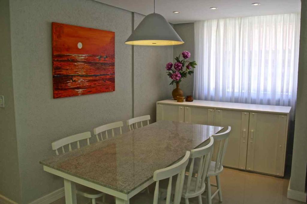  Apartamento 32 RISC - Apartamento 32 RISC Saída Direto na Praia