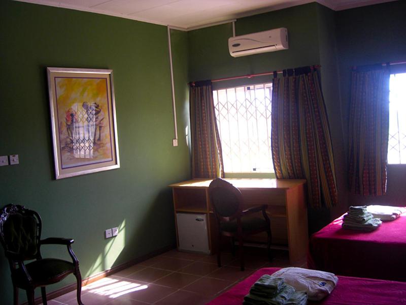 Jamaica Inn Guest House - Salle Familiale
