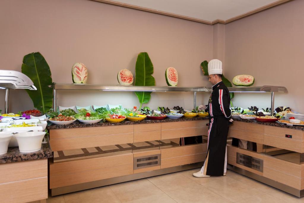 Xperia Saray Beach Hotel - 8